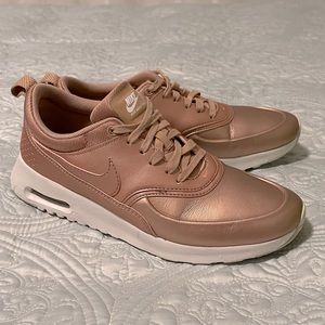 Nike Air Thea size 7.5 rose gold super rare